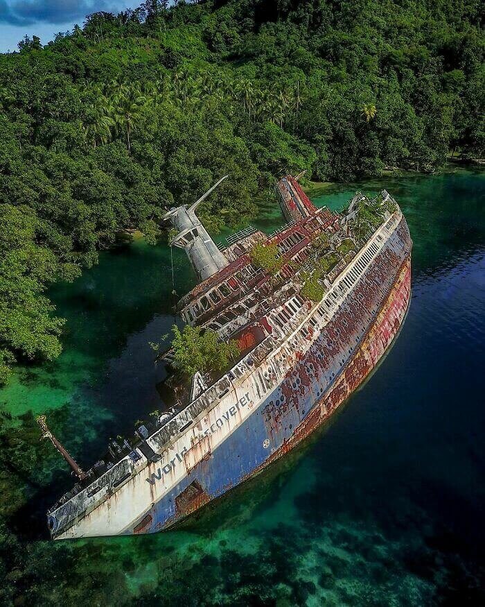 This Ship Hit An Unchartered Reef In 2000 And It Was Left In Nature