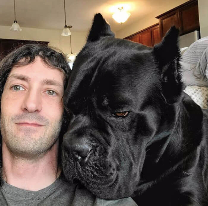 When Your Boyfriend Makes You Pose for A Selfie You Weren't Ready for